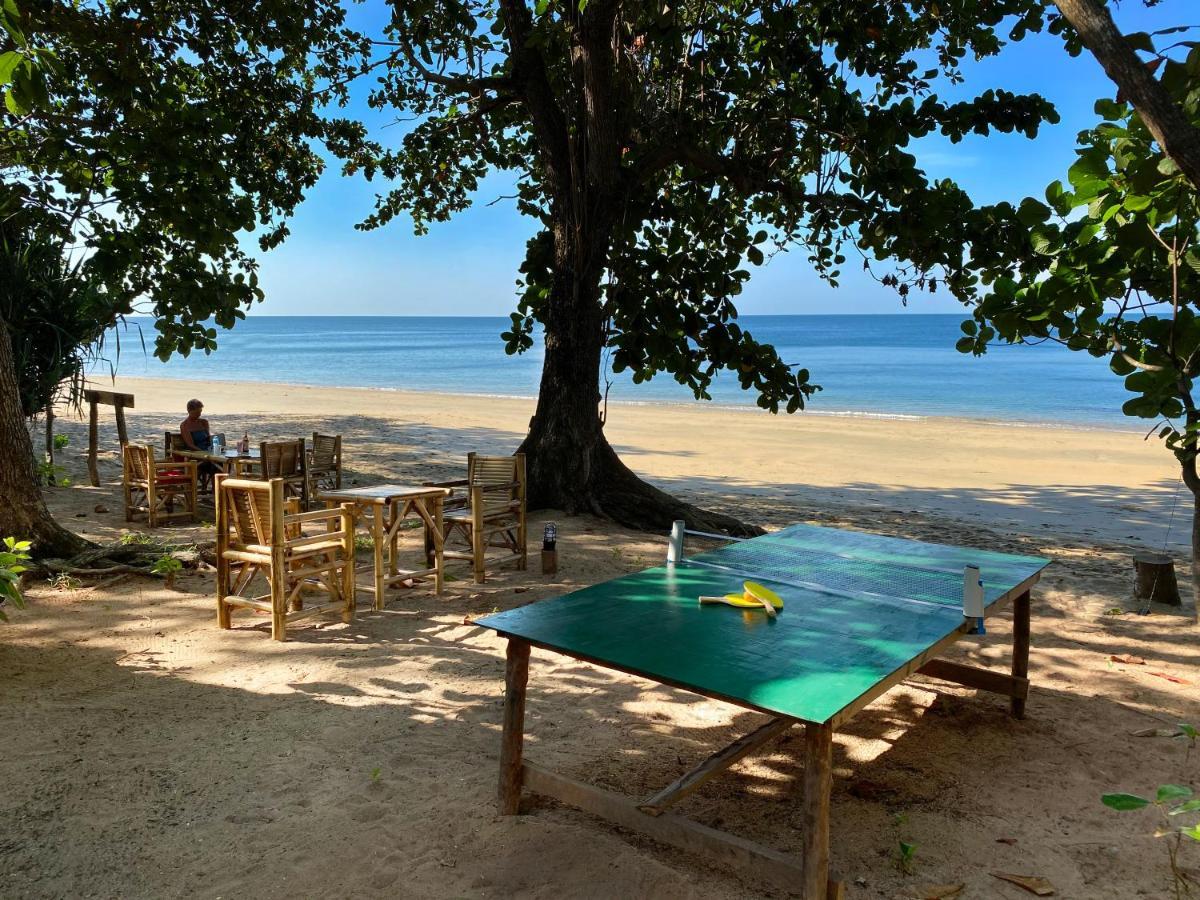 Hotel Cha Cha Bungalow Koh Jum Esterno foto