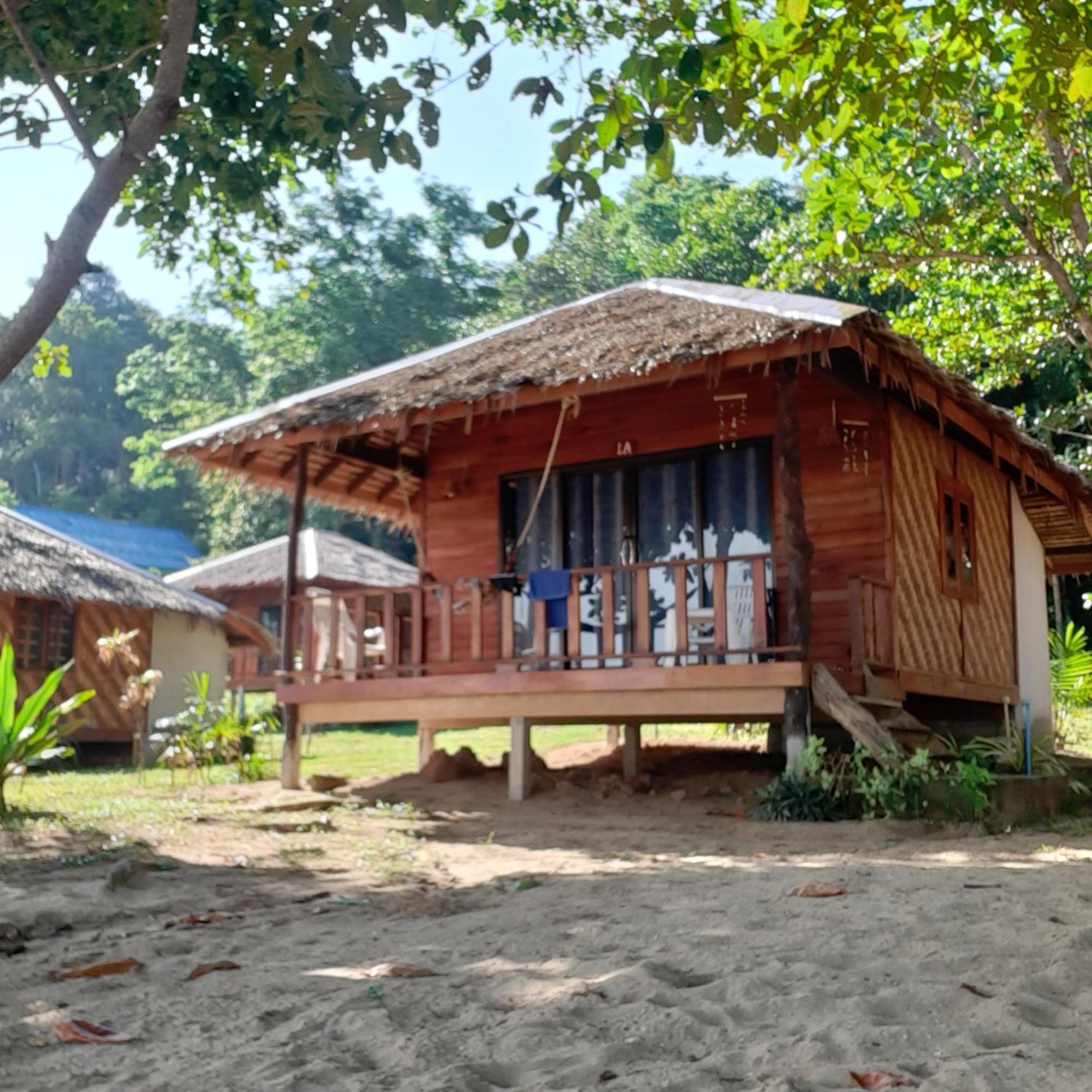 Hotel Cha Cha Bungalow Koh Jum Esterno foto